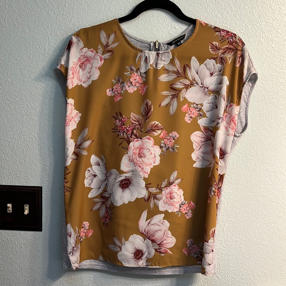 Portmans blouse, size XS, floral